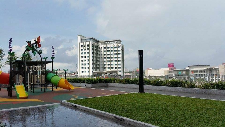 Skyloft Muslim Suite Johor Bahru Luaran gambar