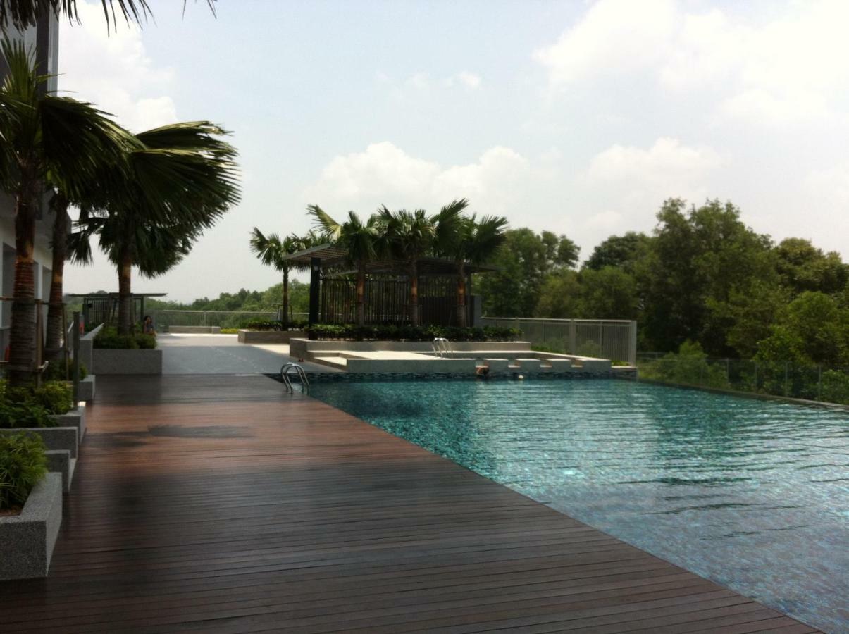 Skyloft Muslim Suite Johor Bahru Luaran gambar
