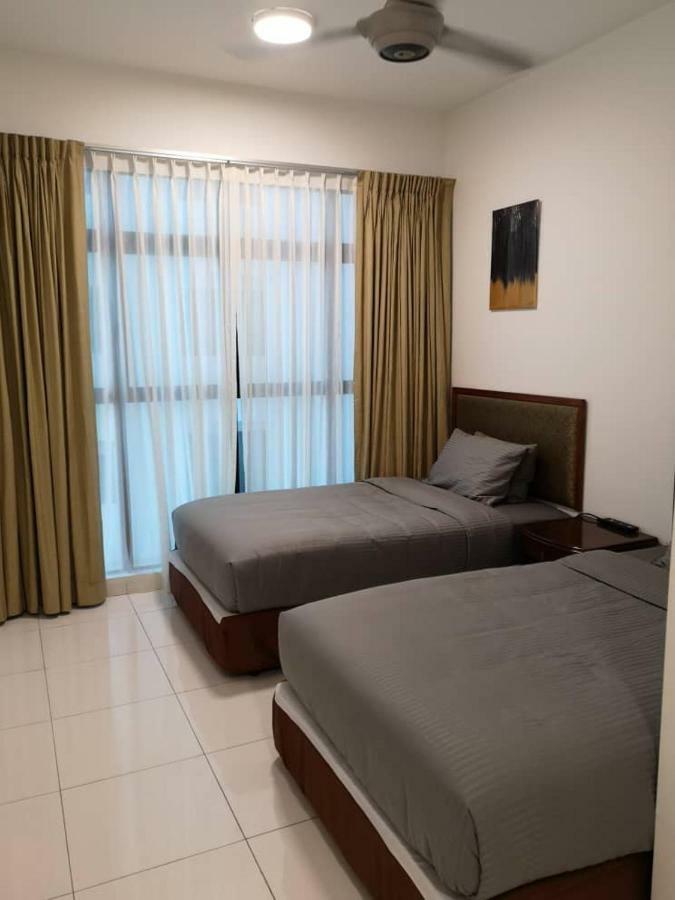 Skyloft Muslim Suite Johor Bahru Luaran gambar