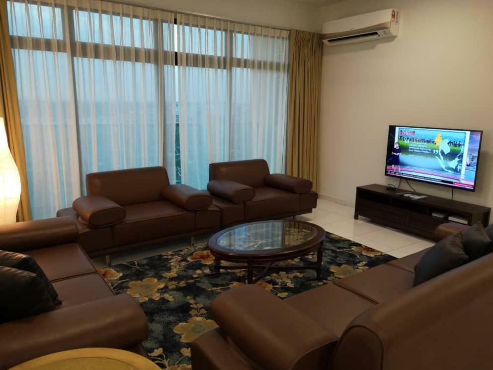 Skyloft Muslim Suite Johor Bahru Luaran gambar